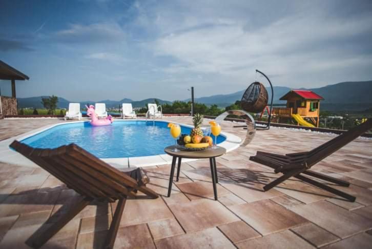 Villa Vanesa บีฮัช ภายนอก รูปภาพ